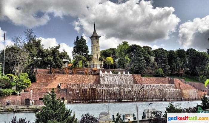 İzmit Saat Kulesi