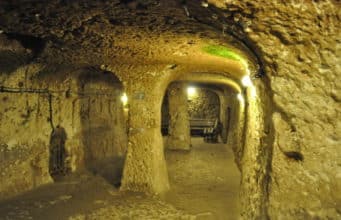 Derinkuyu Yeraltı Şehri – Nevşehir